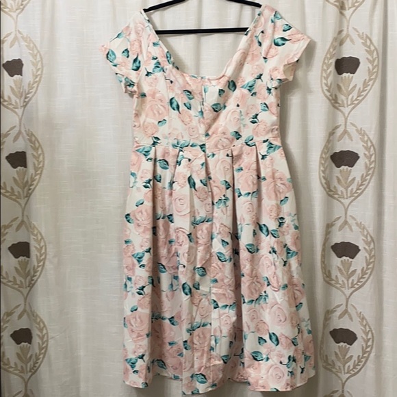 Pink Roses Satin Dress - Picture 4 of 5